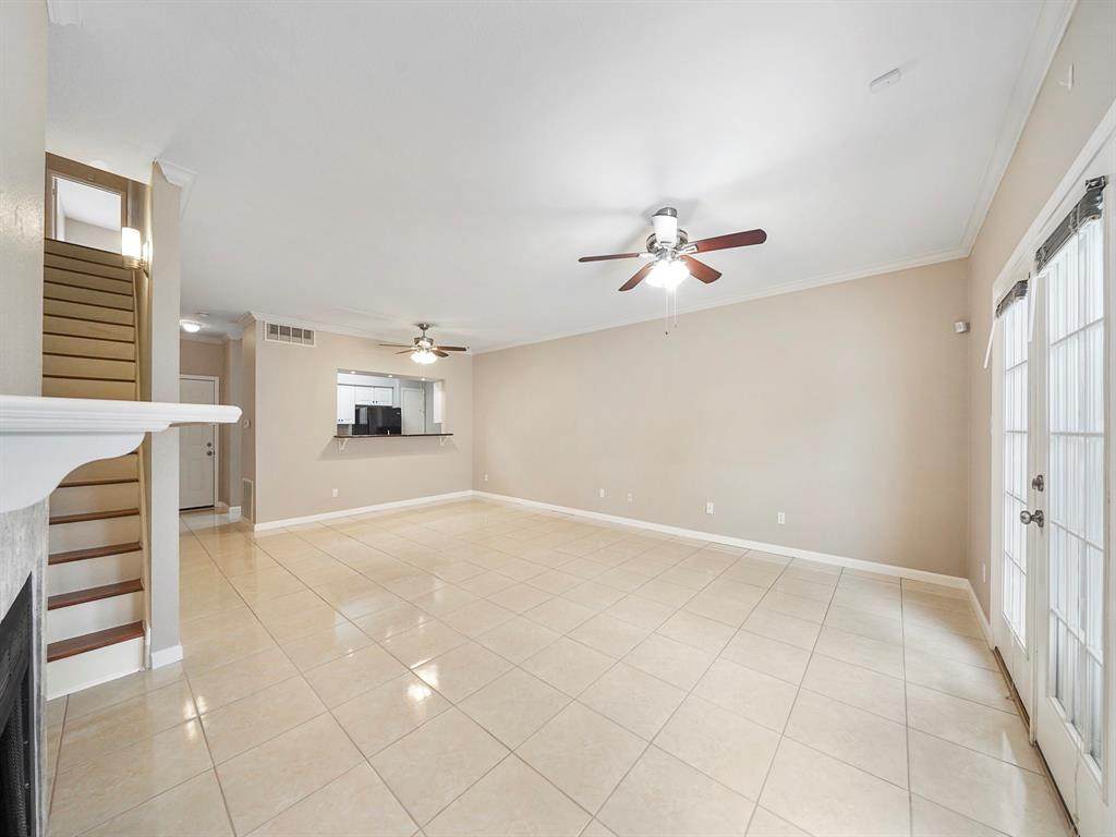 386 Wilcrest Drive - Photo 1