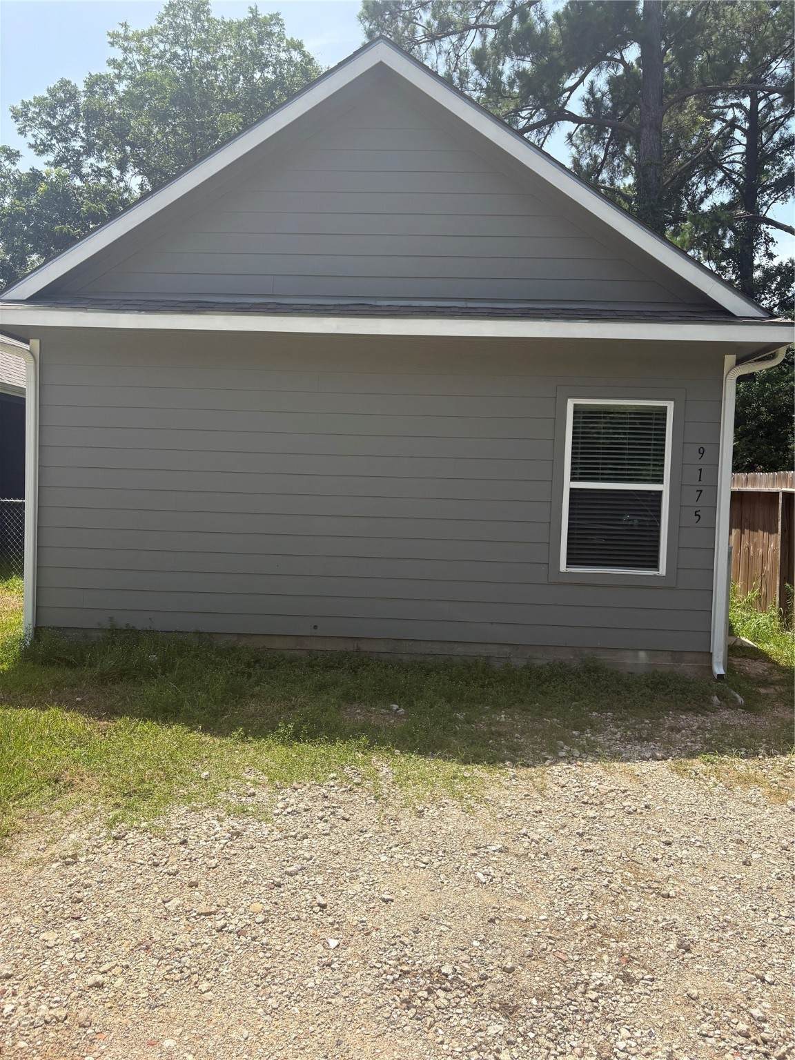 9175 Inwood - Photo 1