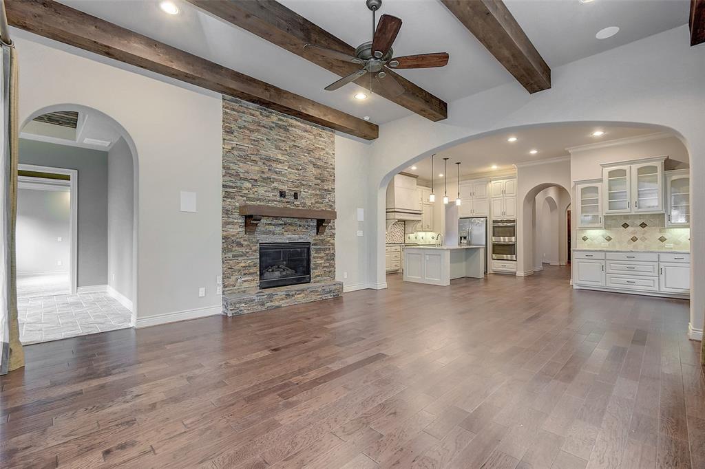 27 Lake Reverie Place - Photo 1