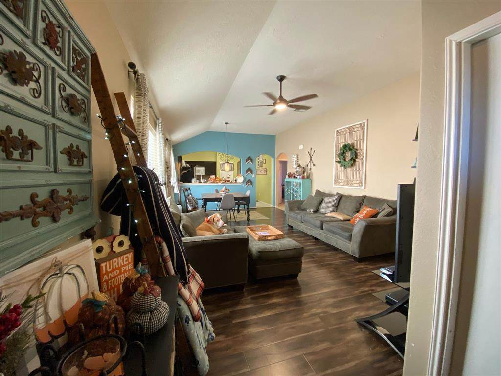 13611 Rural Oak Street - Photo 1