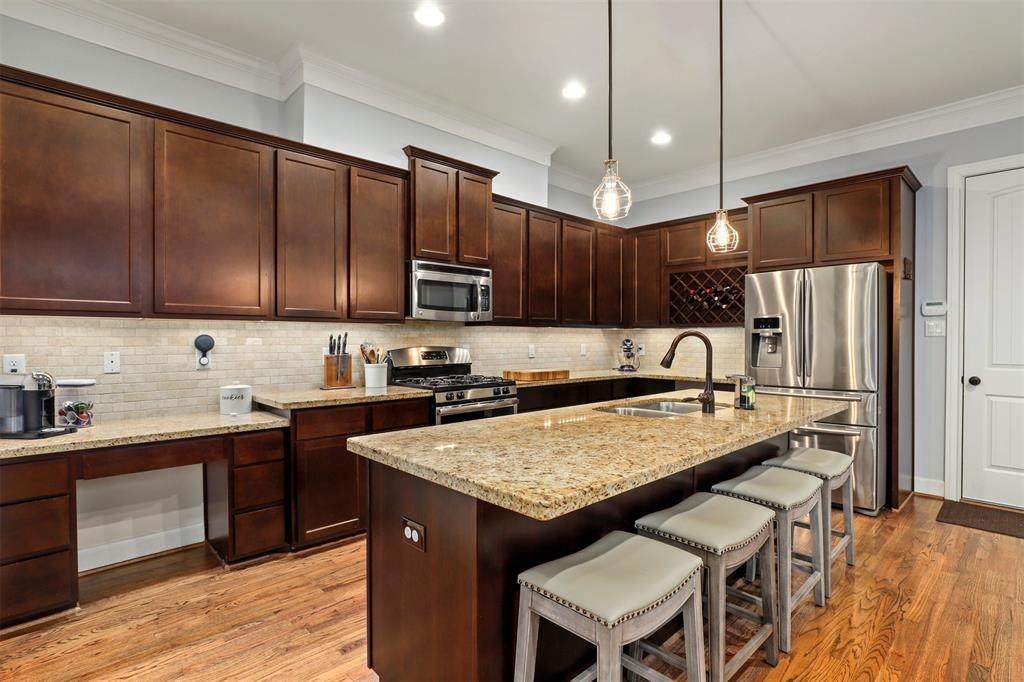 1114 Bingham Street - Photo 1