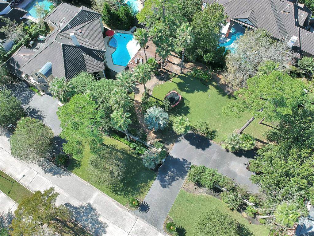 2814 Cedar Woods Place - Photo 1