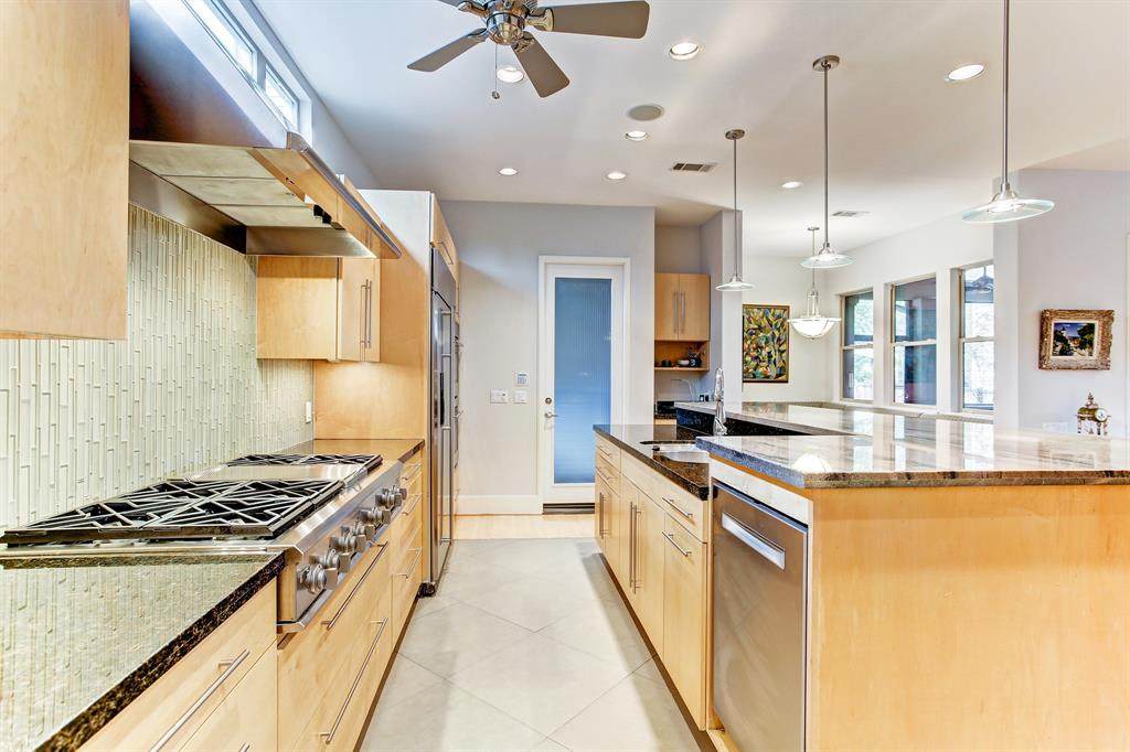 839 Arlington Street - Photo 1