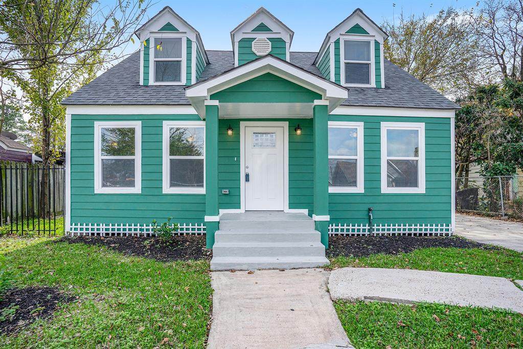 5534 Hillman - Photo 1