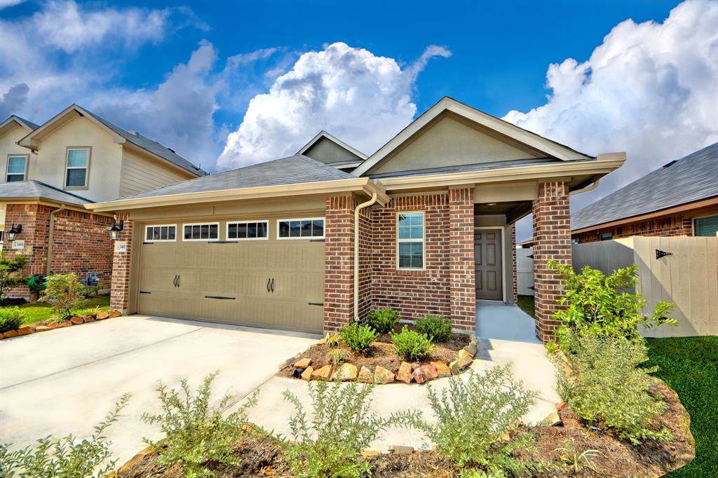 1627 City Pass Lane - Photo 1