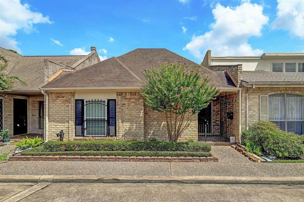 1812 Gessner Road - Photo 1