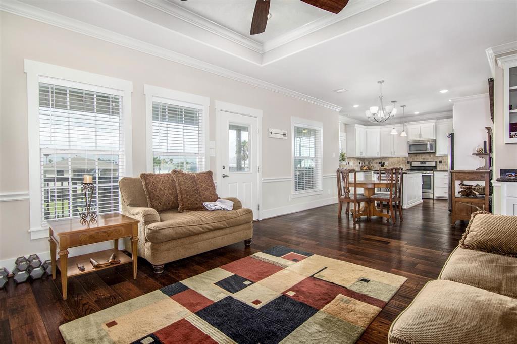 481 Pompano Street - Photo 1