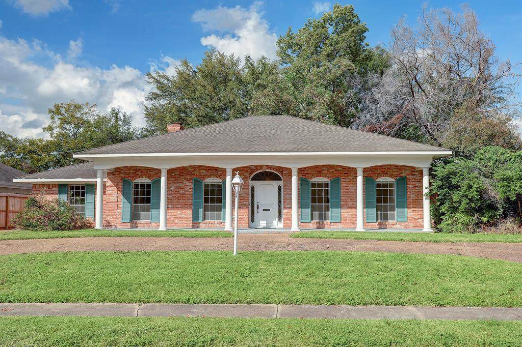 5218 Braeswood Boulevard - Photo 1