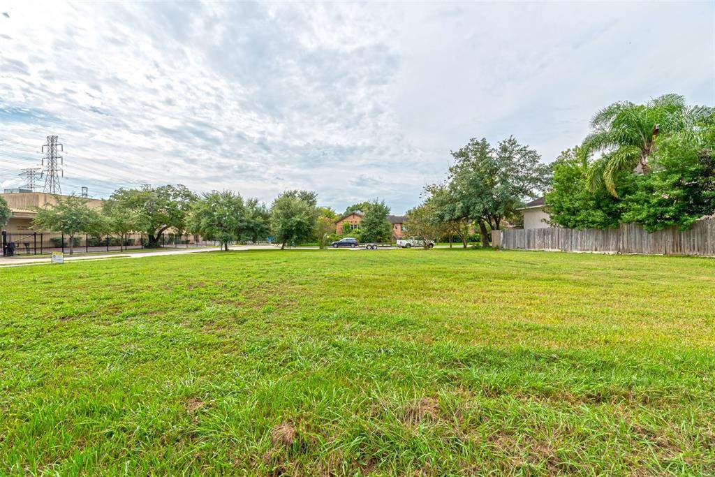 9002 Cliffwood Drive - Photo 1