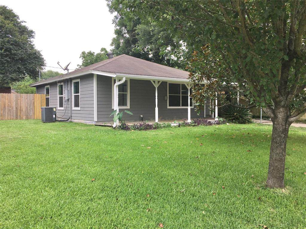 801 Patou Drive - Photo 1