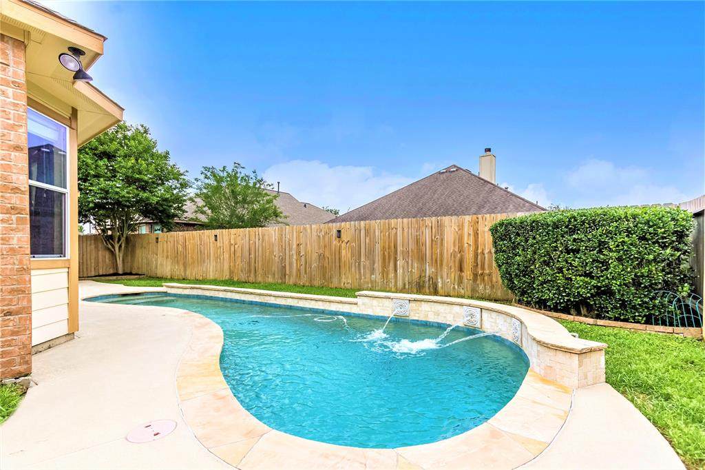 946 Maresca Lane - Photo 1