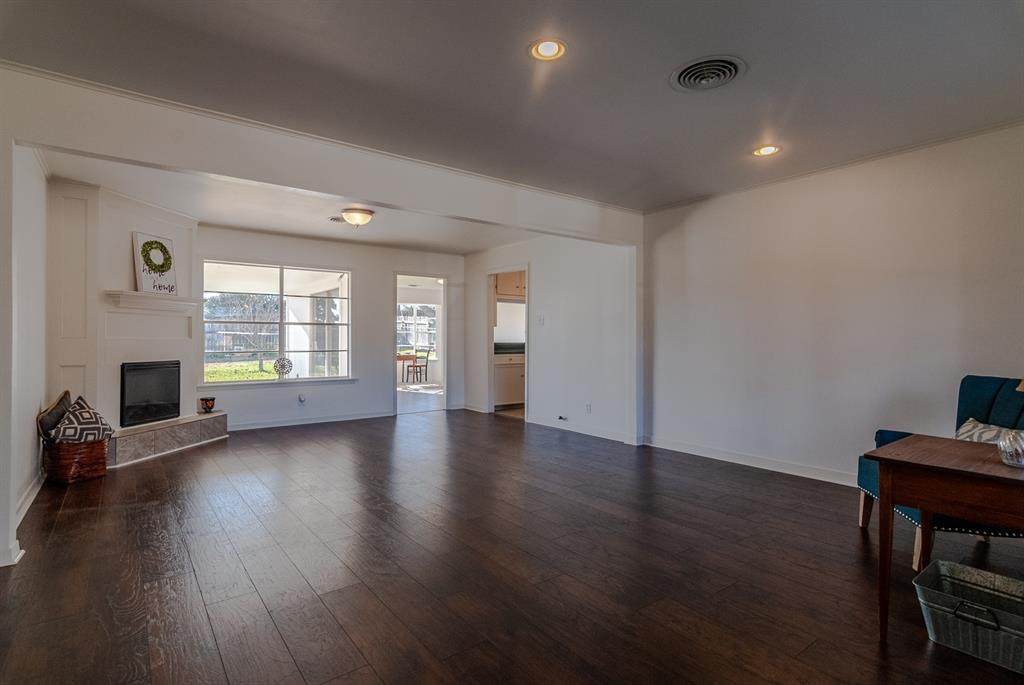 2418 Airline Drive - Photo 1