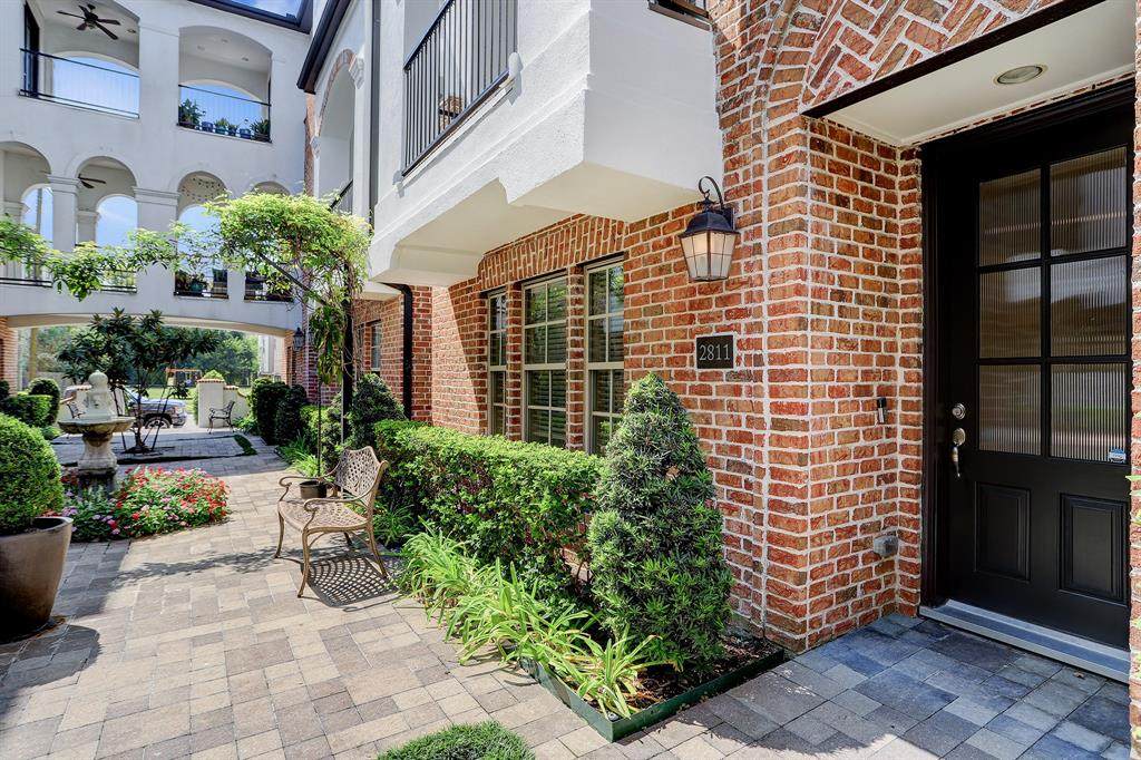 2811 Rusk Street - Photo 1