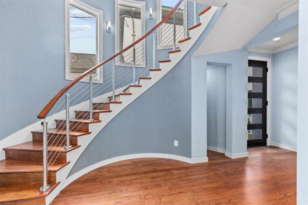 106 Oak Place Drive - Photo 1
