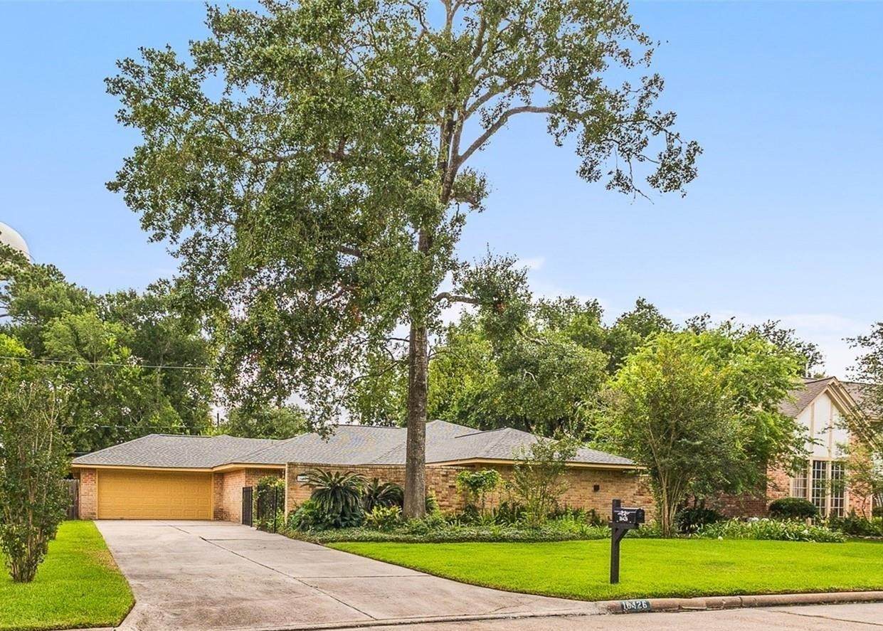 16426 York Minster Drive - Photo 1
