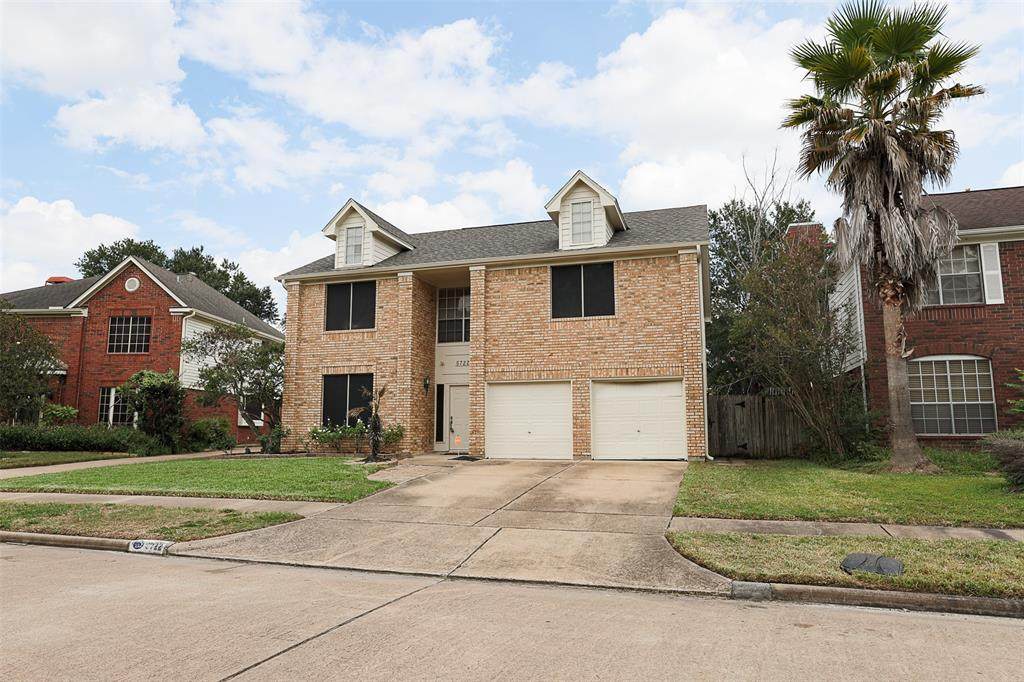 5722 Towerglen Loop - Photo 1
