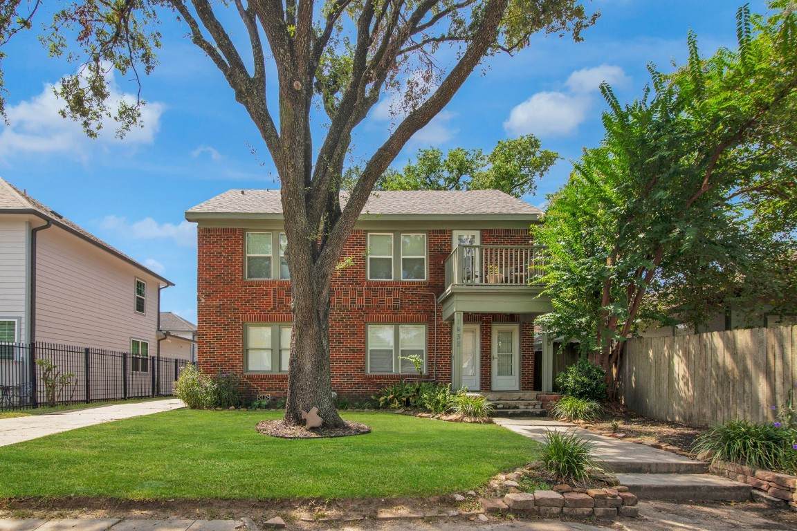 1432 Godwin Street - Photo 1