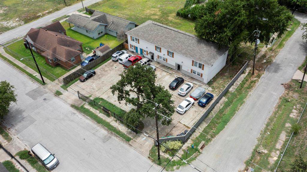 511 Schweikhardt Street - Photo 1