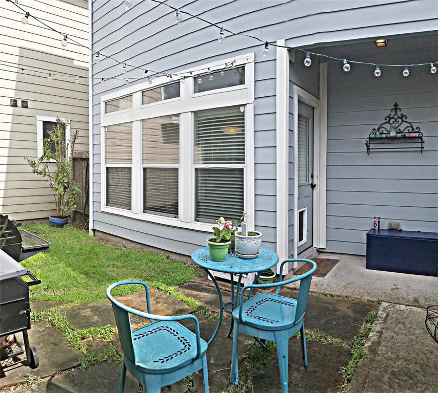 1850 Woodbend Village Court - Photo 1