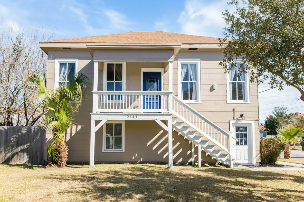 2424 38th Street - Photo 1
