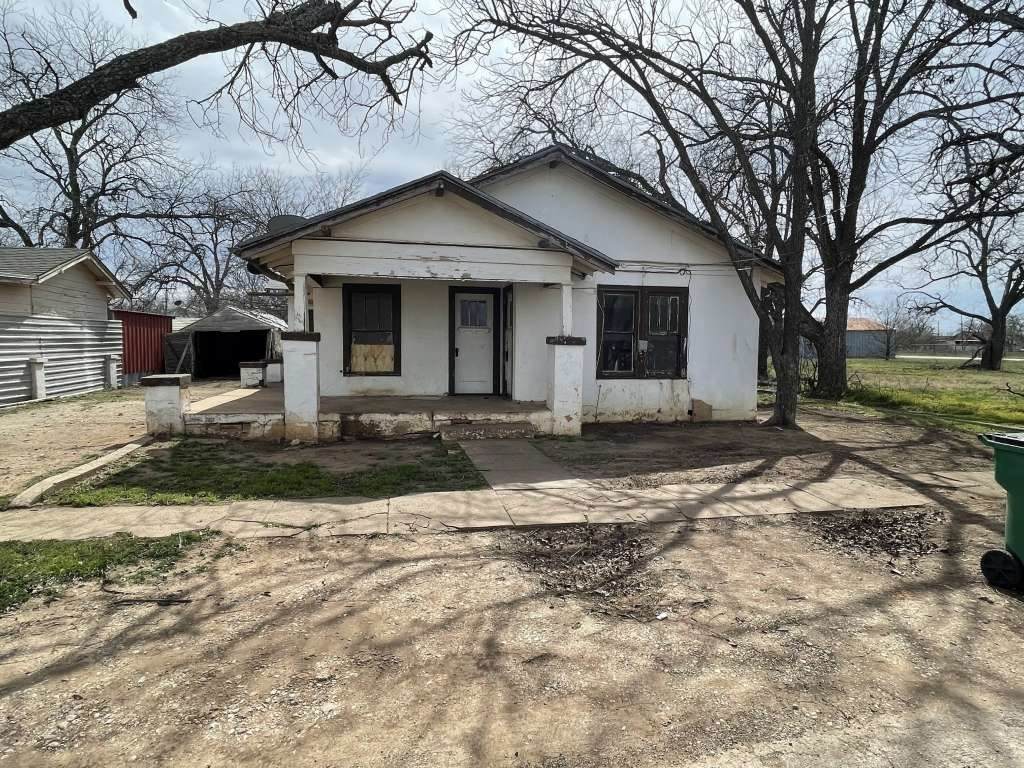 705 Needham Street - Photo 1