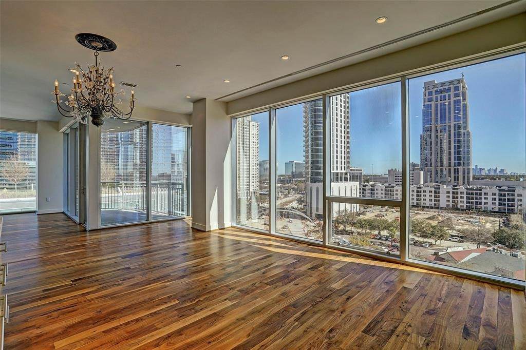 1600 Post Oak Boulevard - Photo 1