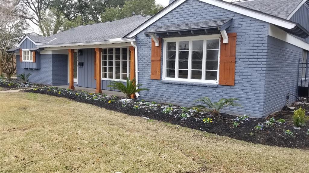 5619 Sanford Road - Photo 1