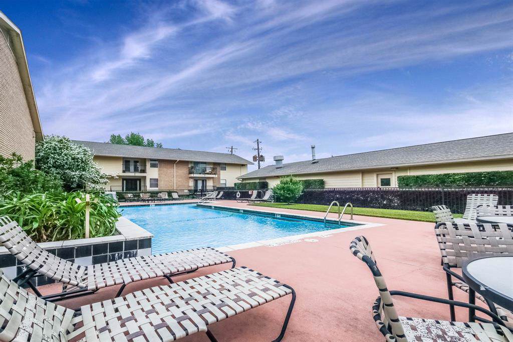 3131 Cummins Street - Photo 1