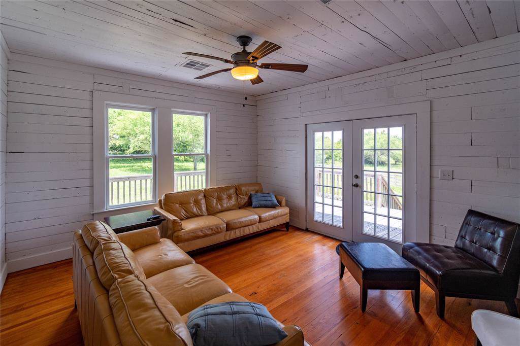 19576 Pickens Road - Photo 1