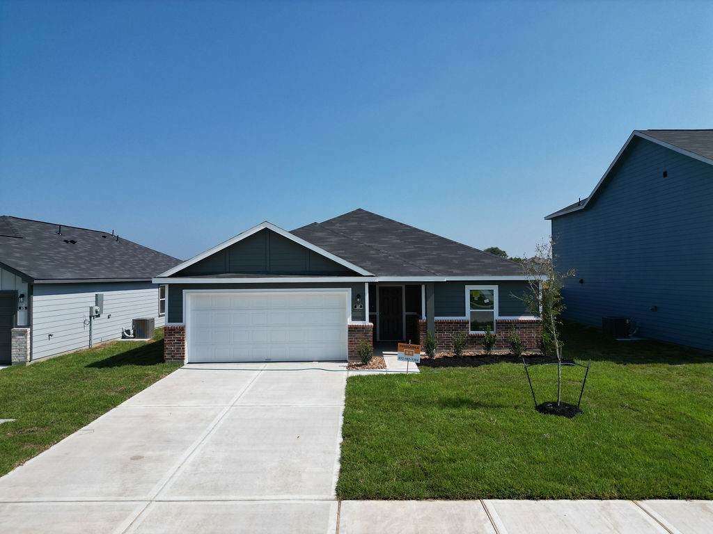 807 Stoney Point Lane - Photo 1