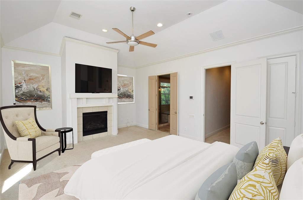 4250 Drake Street - Photo 1