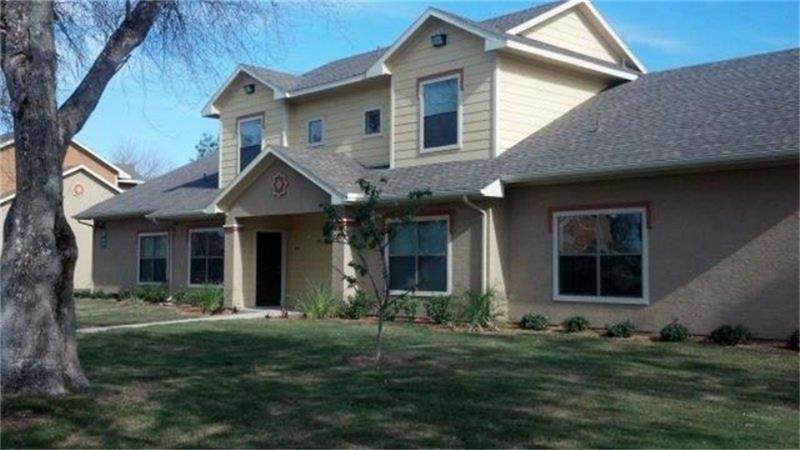 2100 Grapefruit Street - Photo 1