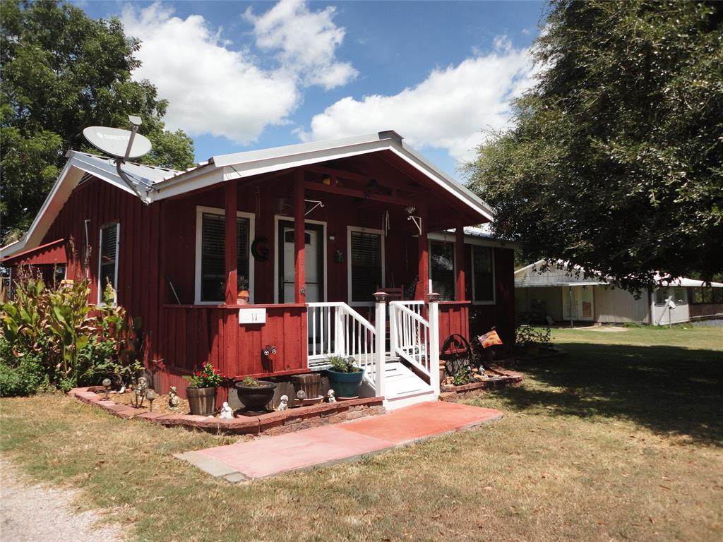 11 Sycamore Drive - Photo 1