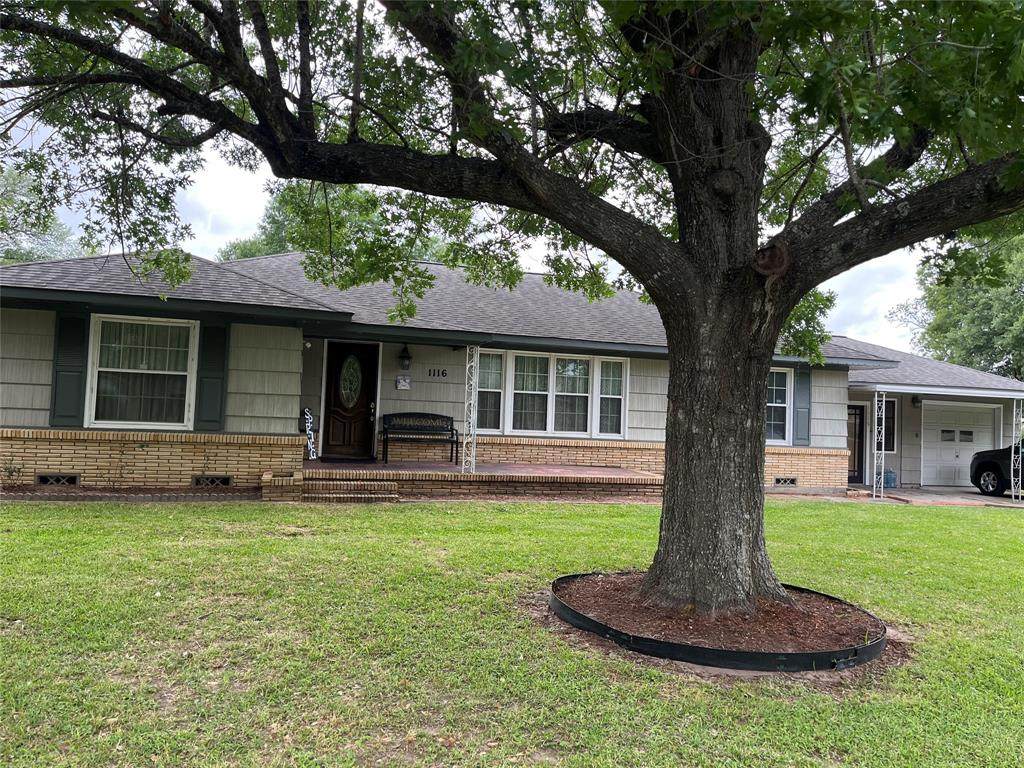 1116 Meyer Street - Photo 1