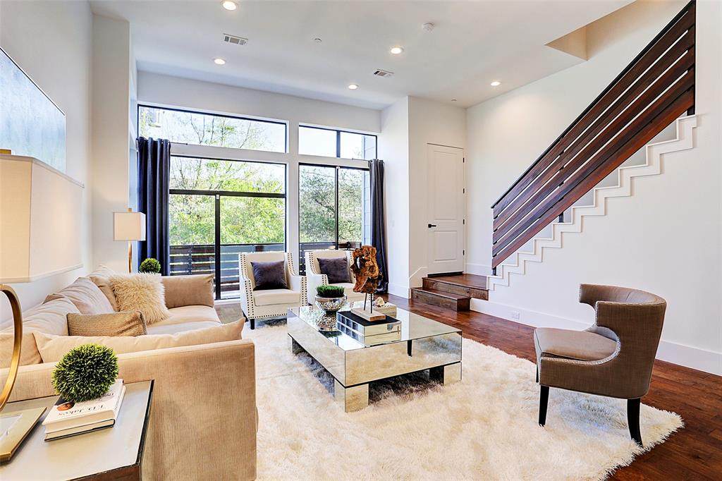 3218 Crawford Street - Photo 1