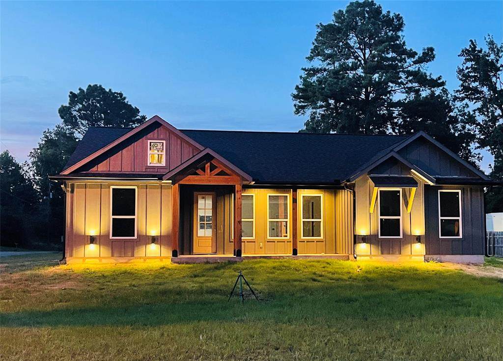 114 Rolling Wood - Photo 1