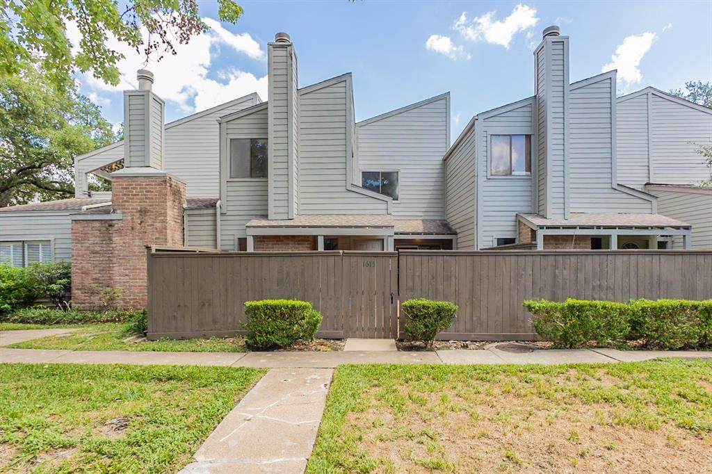 1615 Prairie Mark Lane - Photo 1