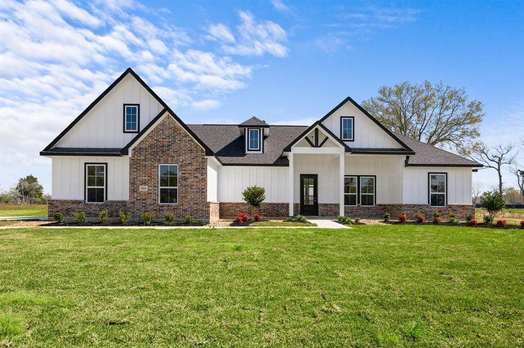 5611 Arrowhead Drive - Photo 1