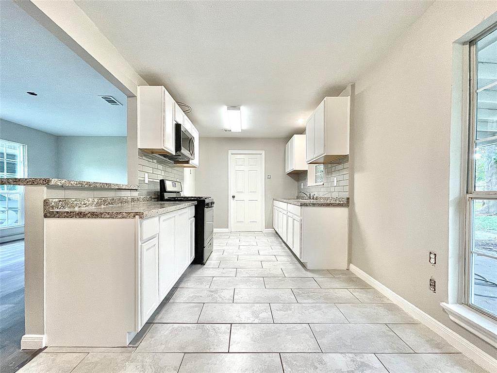 3123 Hurlingham Street - Photo 1