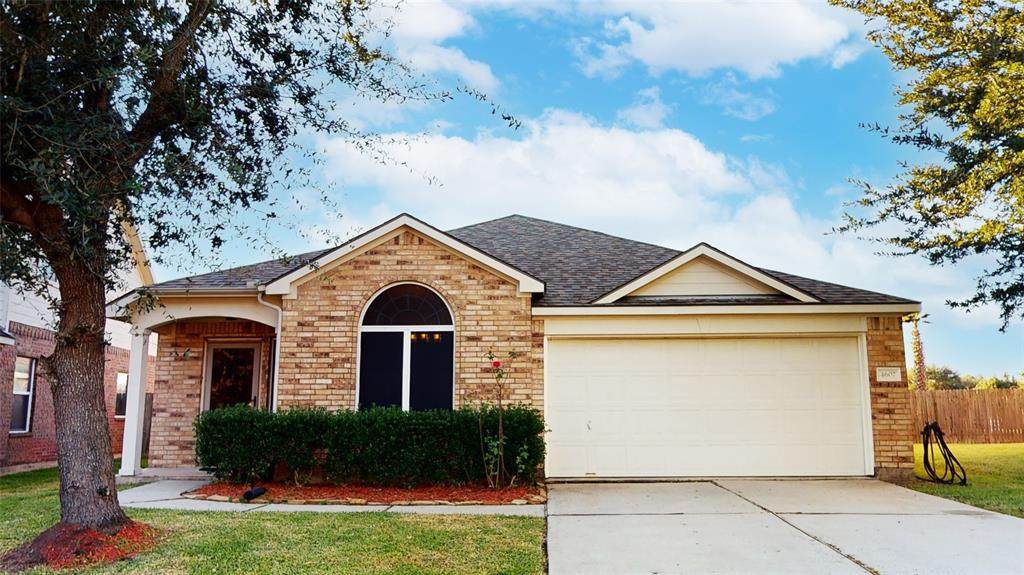 4607 Castleview Circle - Photo 1