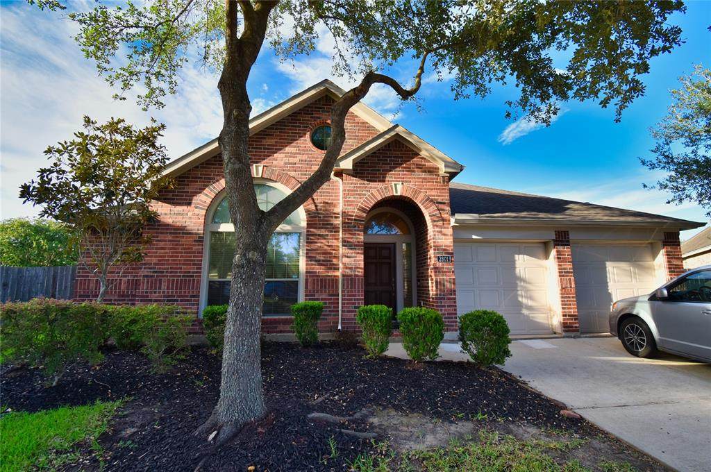 2801 Enchanted Lake Drive - Photo 1
