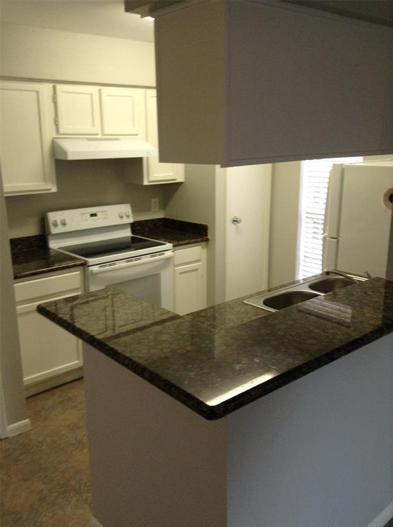 2120 El Paseo Street - Photo 1