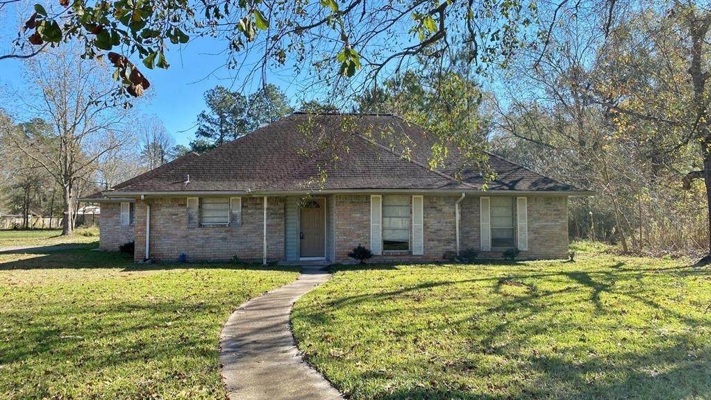 20223 Lakeside Drive - Photo 1