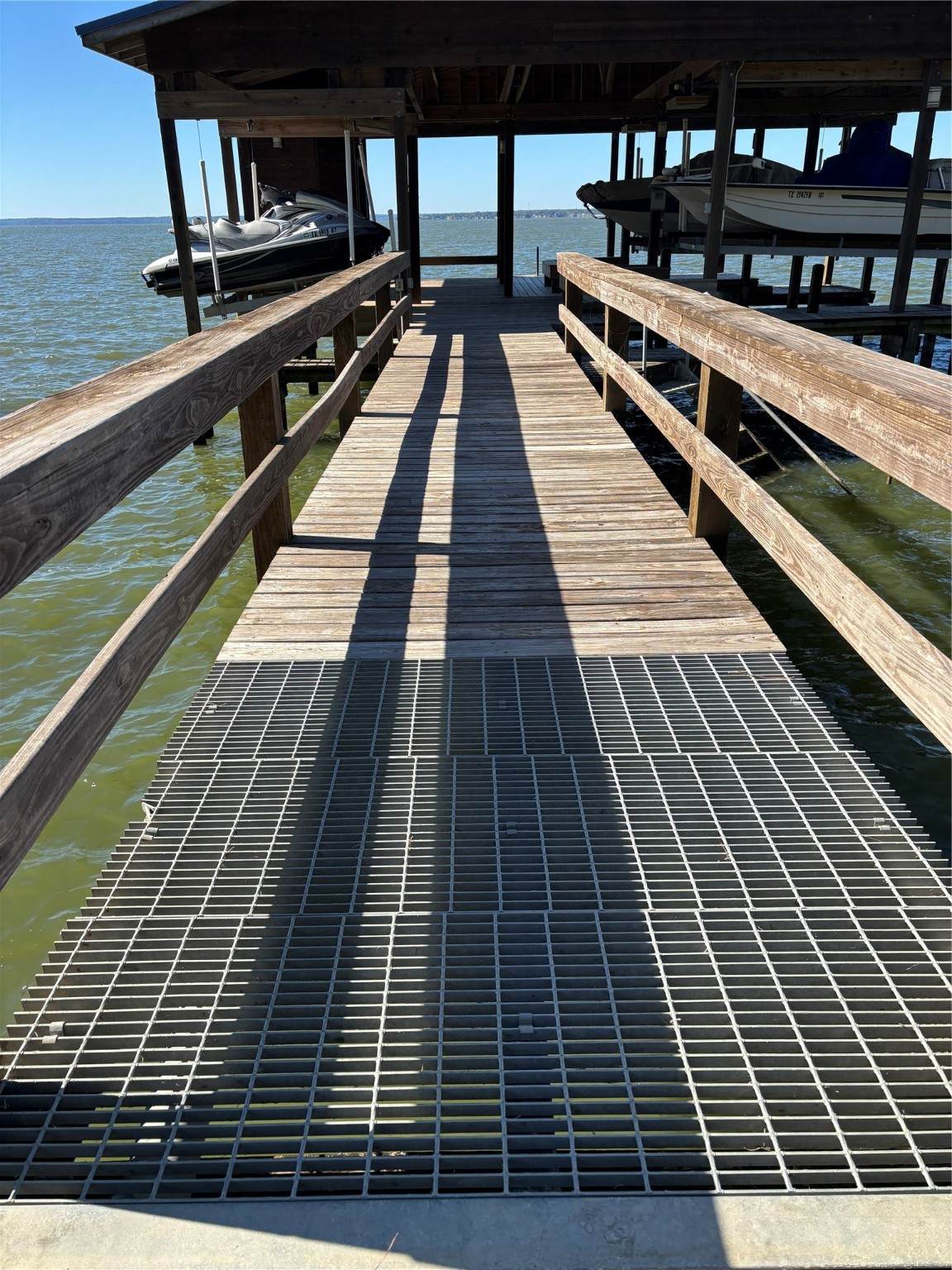 206 Bridgeway - Photo 1