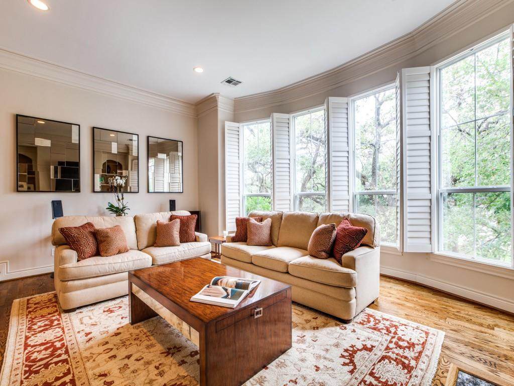 1401 Hyde Park - Photo 1