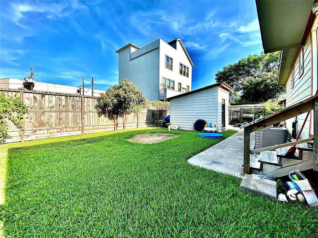 1417 Hussion Street - Photo 1