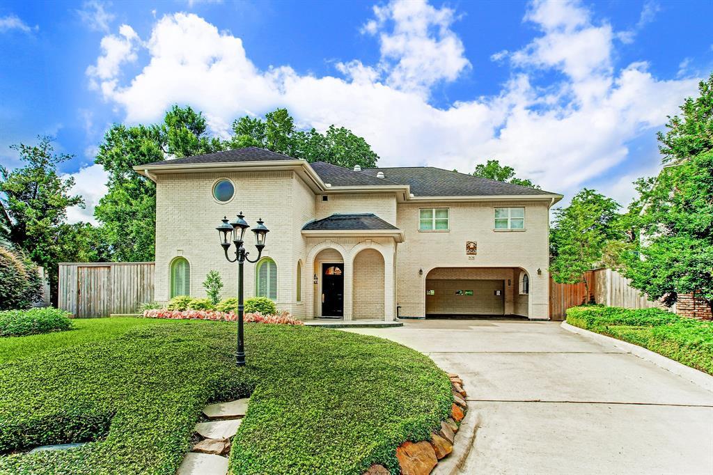 806 Walkwood Circle - Photo 1