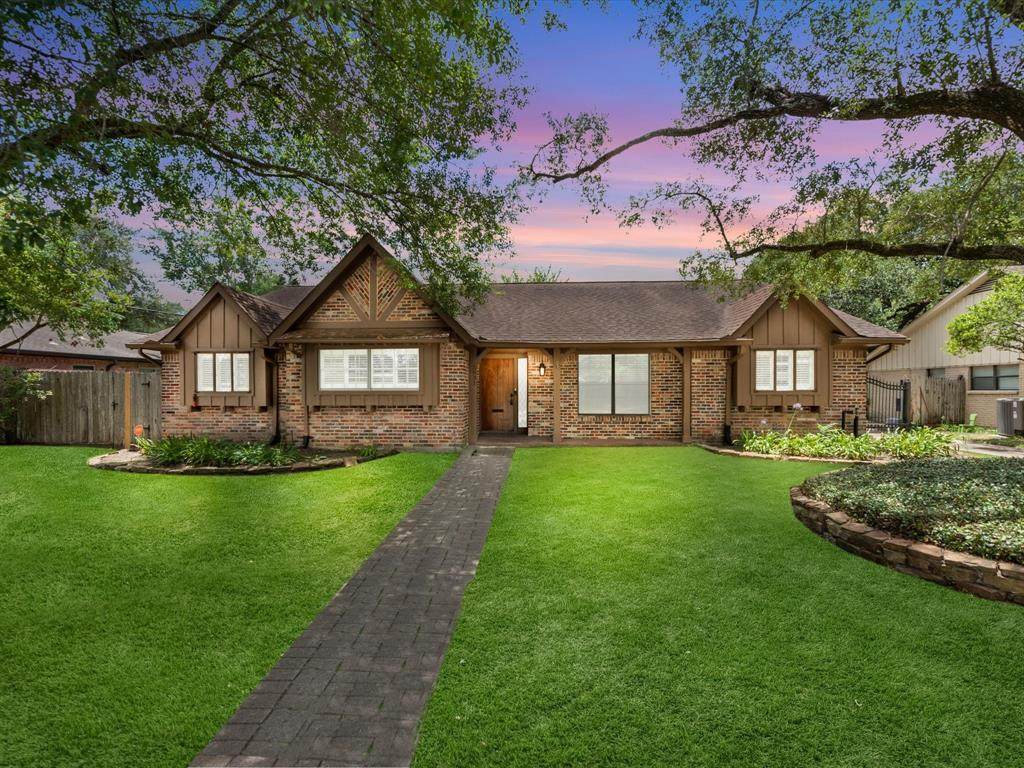 5831 Braesheather Drive - Photo 1