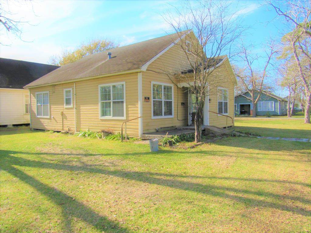 511 Main Street - Photo 1