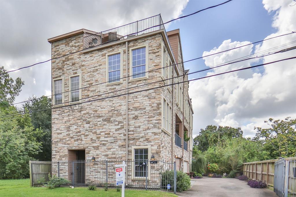 4406 Vernon Street - Photo 1